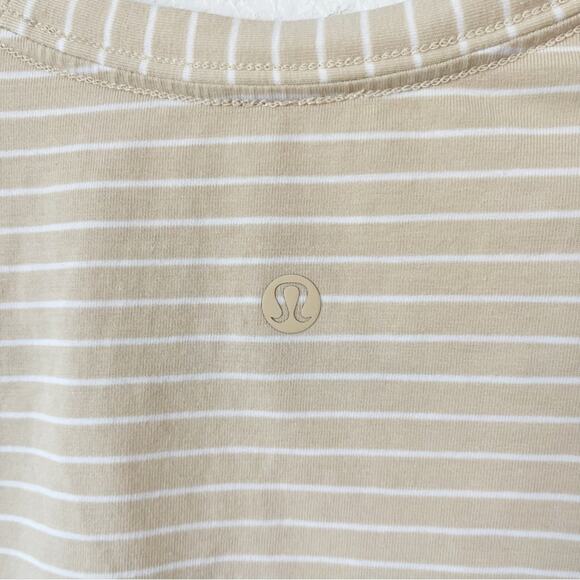 Lululemon Love Crew Tee Prosecco Stripe Sz 2 - Picture 4 of 4